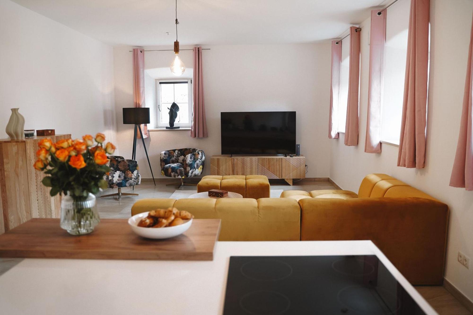Black Horse Family Apartment - Barrierearm - Pfotenglueck - Familienzeit By Loewenherz Homes Stephanskirchen Exterior foto